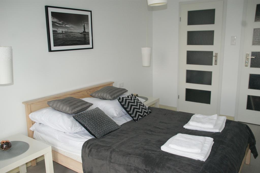 Apartament Warszawska ゴジュフ・ヴィエルコポルスキ エクステリア 写真